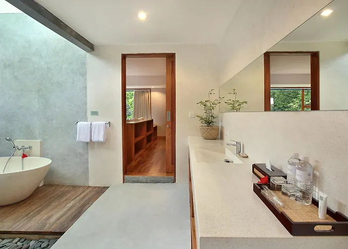 Sativa With Private Pool *